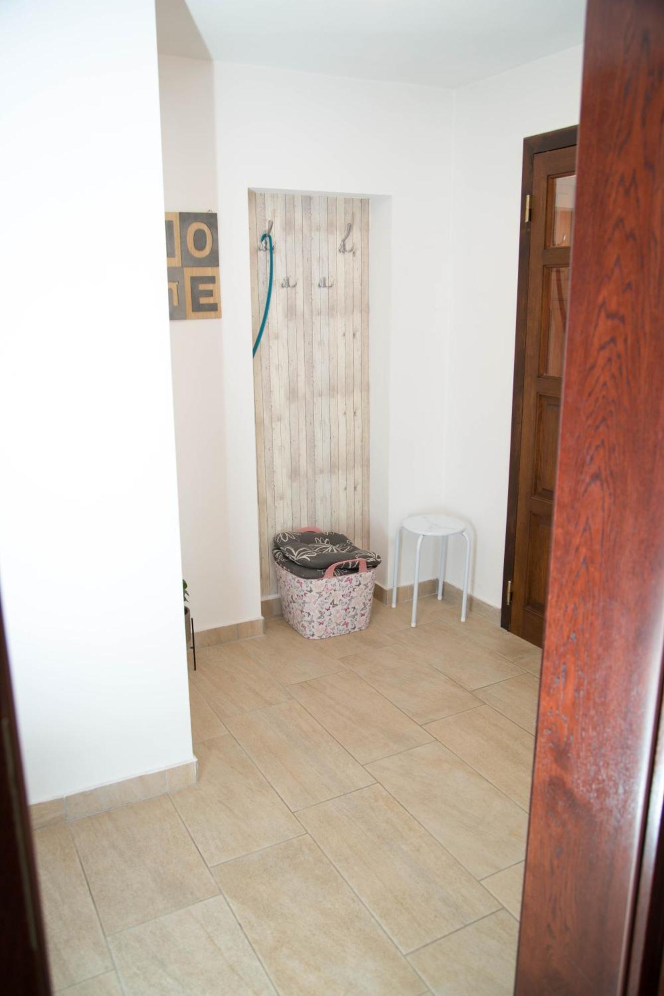 Apartmani Baotic Zupanja Rum bild